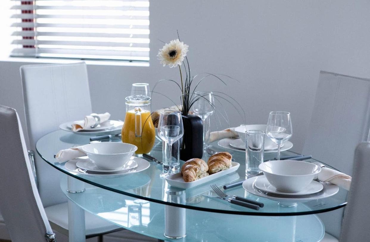 City Apartments By Elegance Living Peterborough Oda fotoğraf